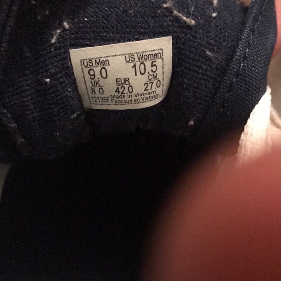 Vans - Picture 5 of 5